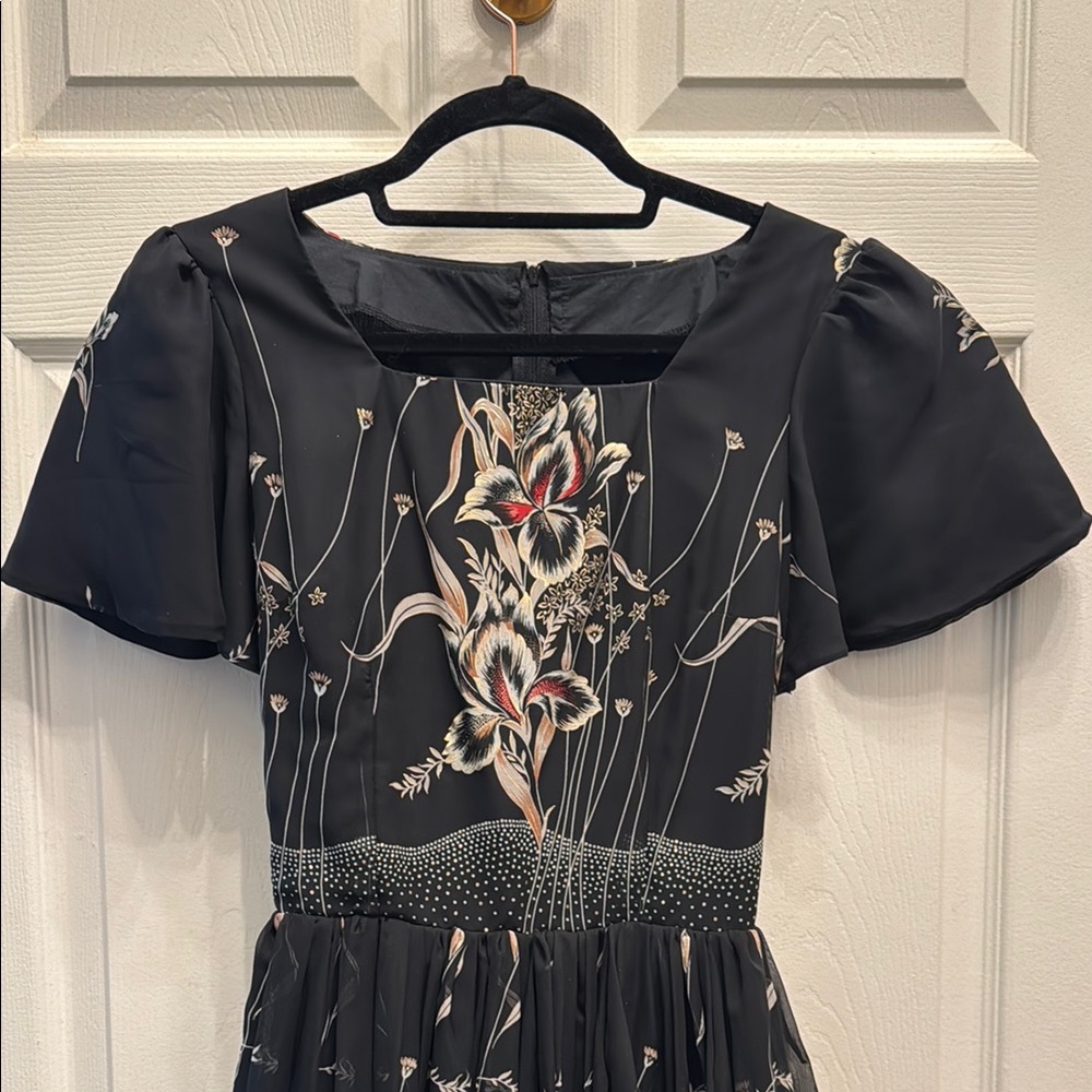 Elegant Vintage Black Floral Dress